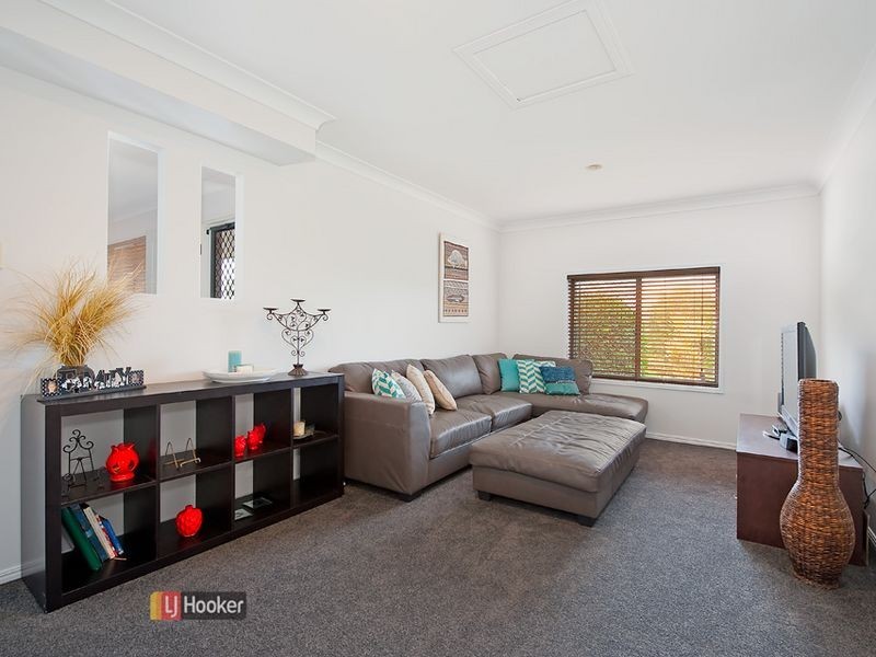 28 Mowbray Court, Kallangur QLD 4503