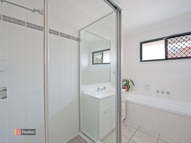 28 Mowbray Court, Kallangur QLD 4503