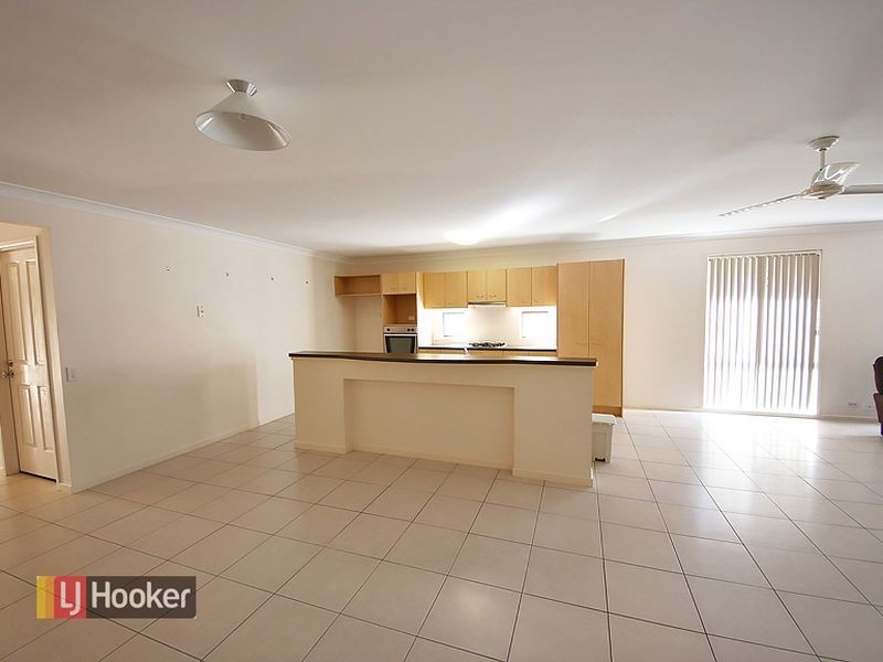 10 Tamari Place, Petrie QLD 4502