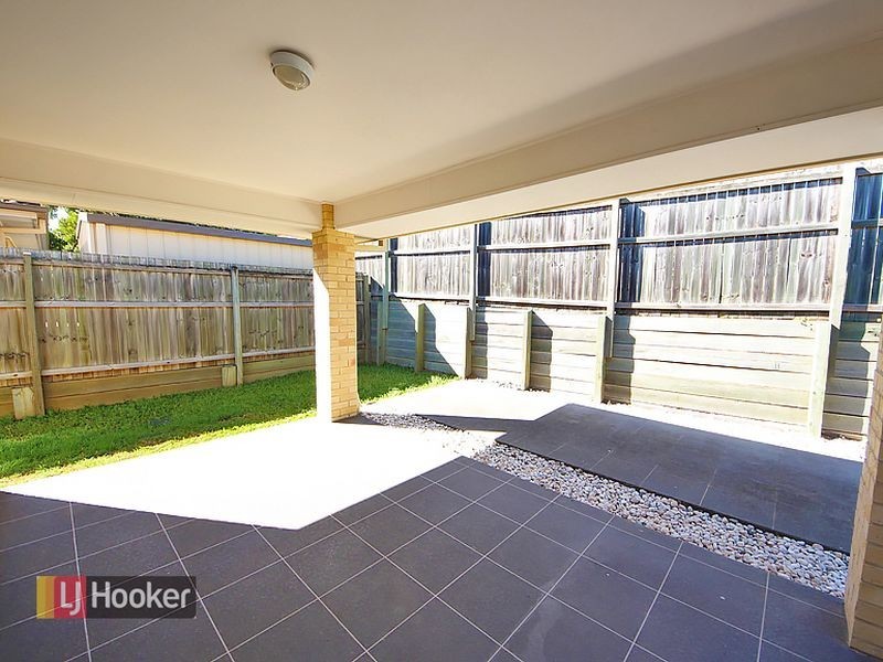 10 Tamari Place, Petrie QLD 4502