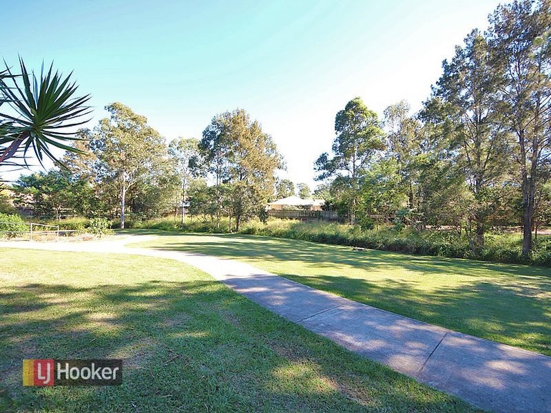 10 Tamari Place, Petrie QLD 4502