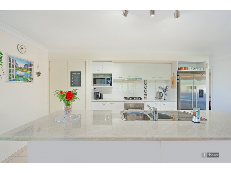 39 Diane Parade, Kallangur QLD 4503