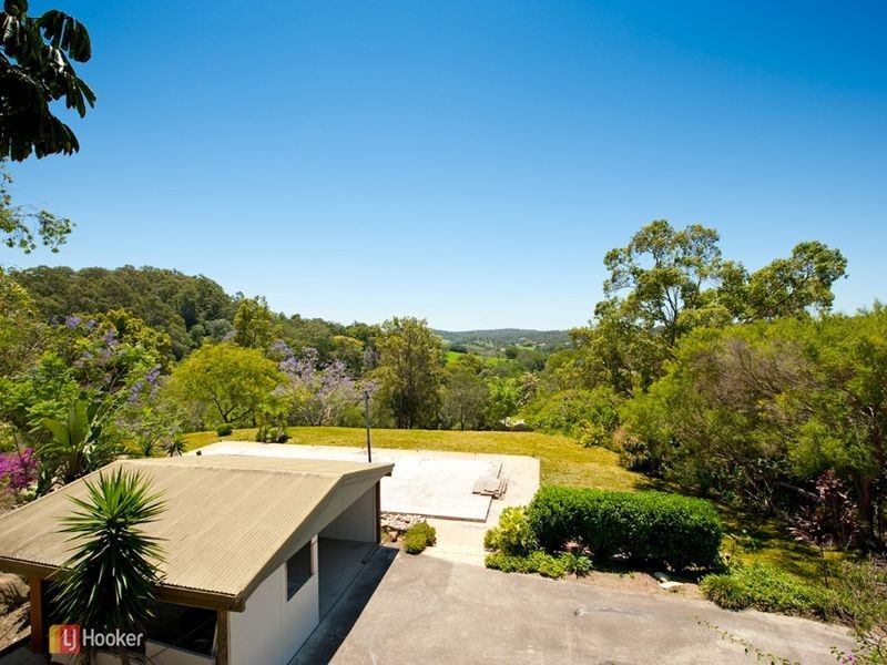 40 Branch Creek Road, Clear Mountain QLD 4500