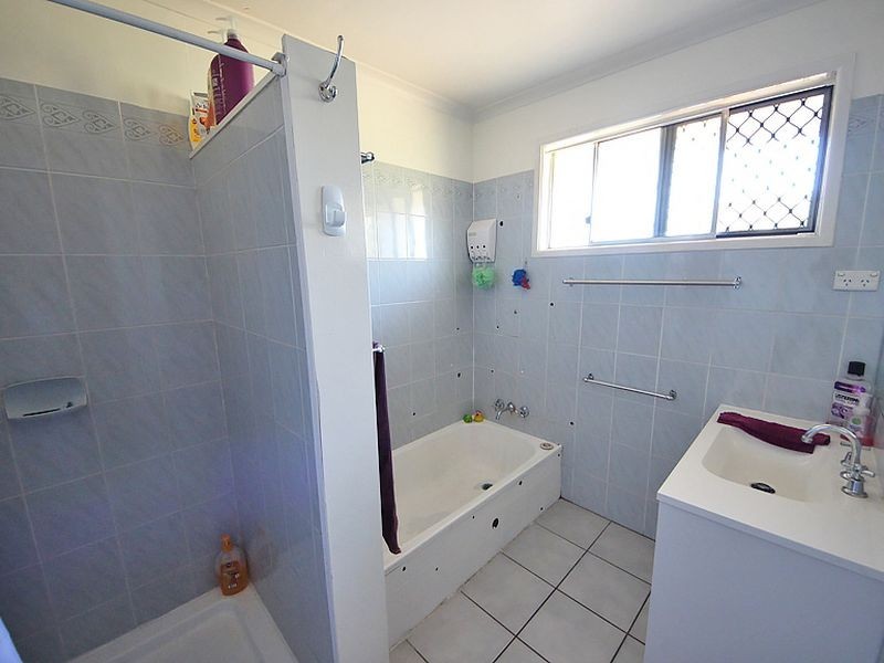 12 Arrakune Crescent, Kallangur QLD 4503