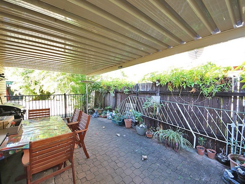 12 Arrakune Crescent, Kallangur QLD 4503