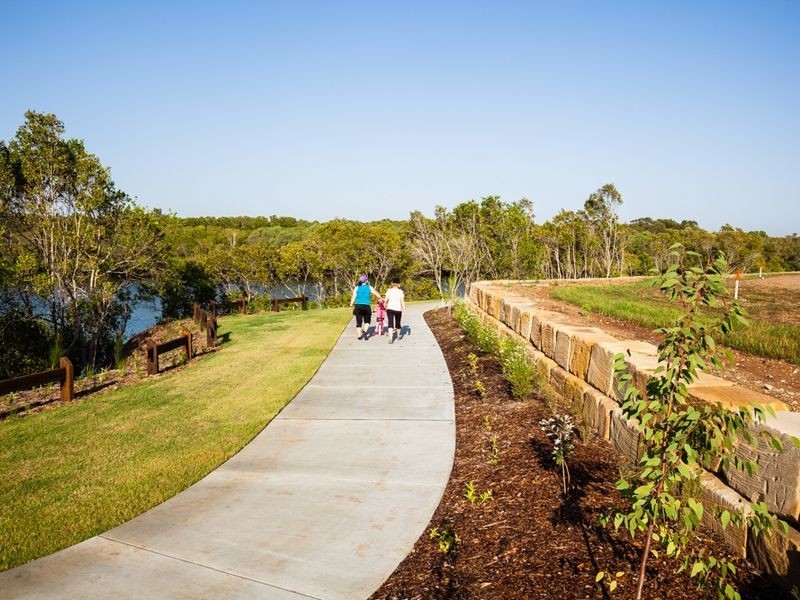 8B River Vista Crescent, Murrumba Downs QLD 4503