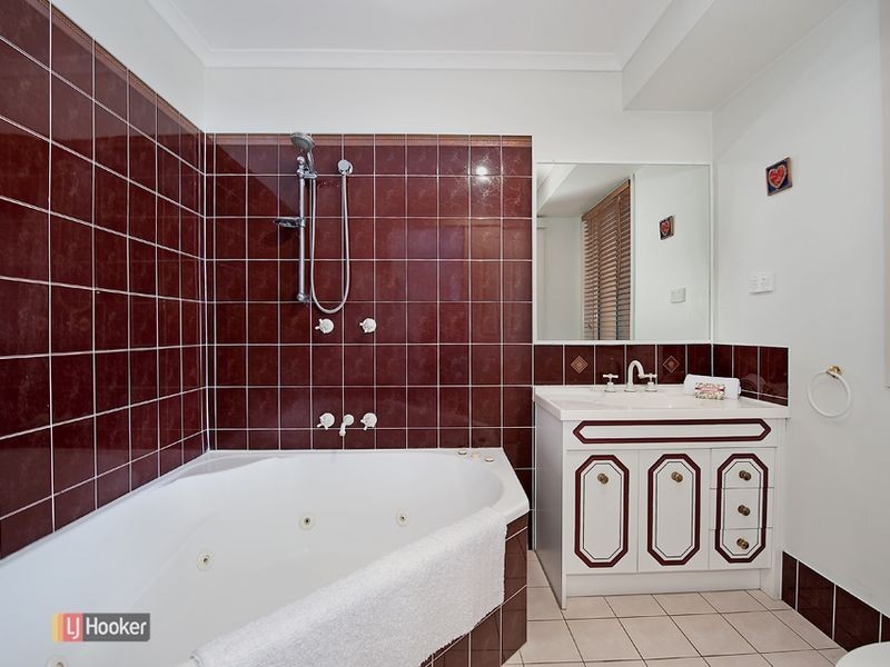 5 Chesterfield Drive, Murrumba Downs QLD 4503