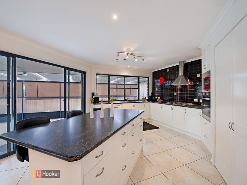 5 Barrington Close, Murrumba Downs QLD 4503