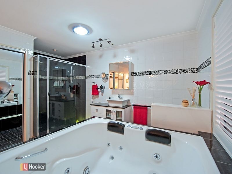 5 Barrington Close, Murrumba Downs QLD 4503