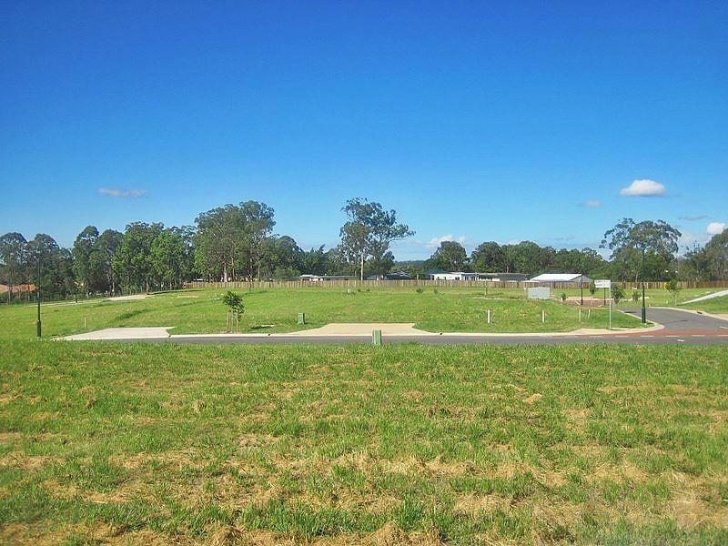 7 Dalray Street, Kallangur QLD 4503