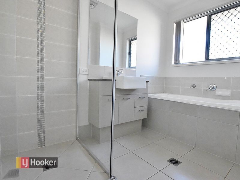12 Honeyeater Crescent, Dakabin QLD 4503