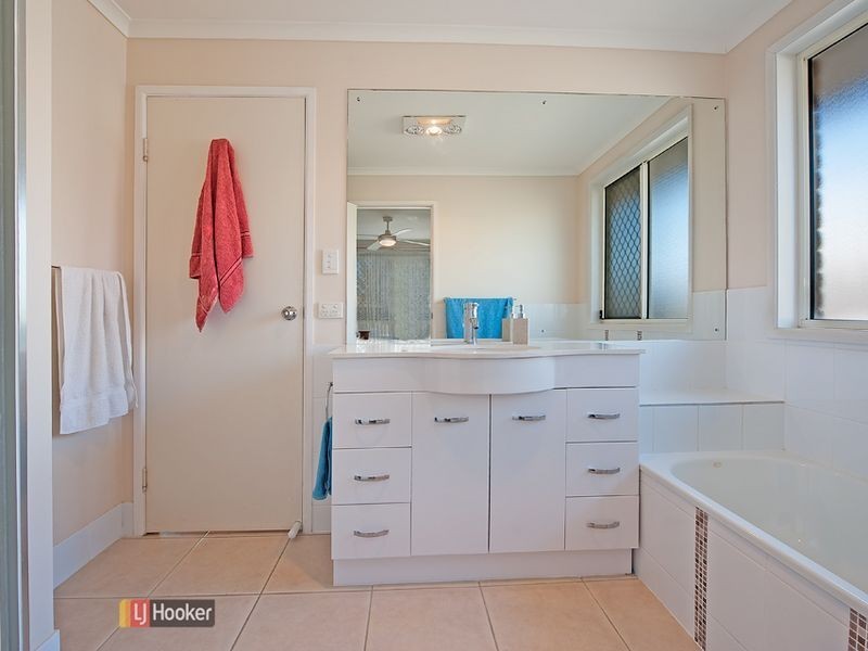 32 Garden Terrace, Kallangur QLD 4503