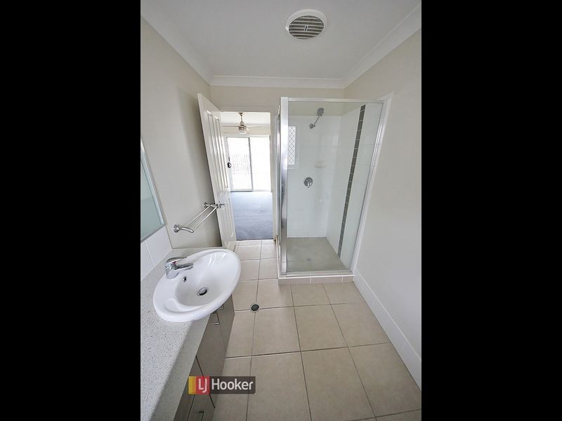 22 Wakeham Street, Kallangur QLD 4503