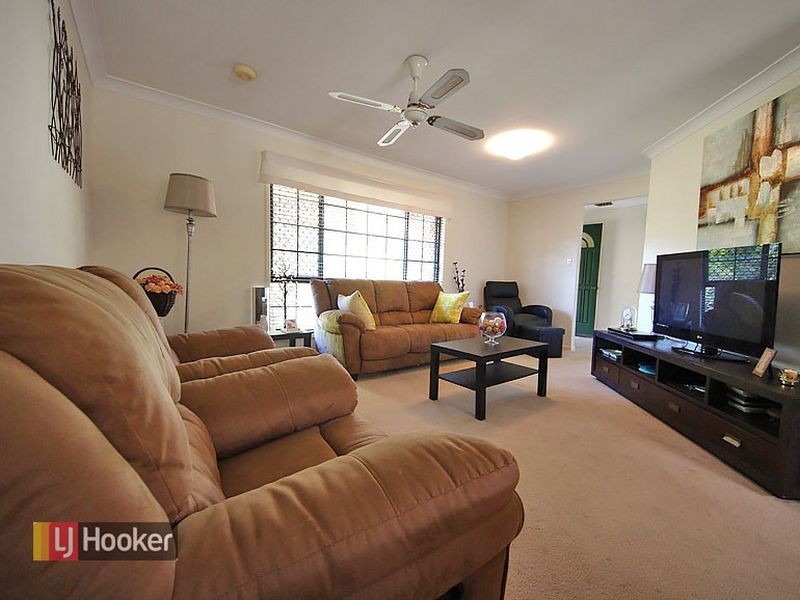 4 Harbord Place, Albany Creek QLD 4035