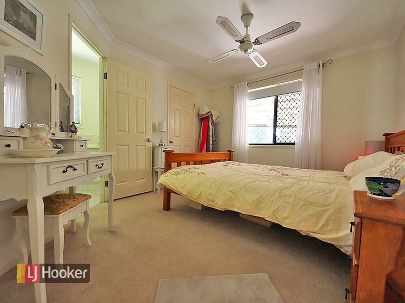 4 Harbord Place, Albany Creek QLD 4035