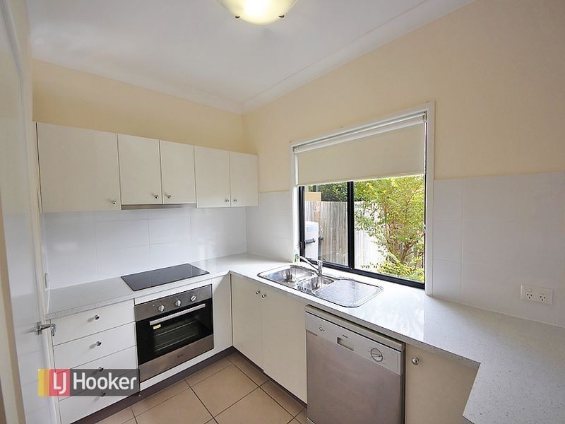 6/3 Swordgrass Court, Kallangur QLD 4503