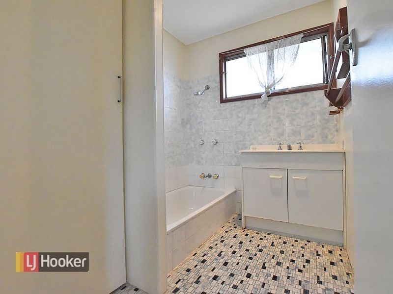 2 Gyp Court, Kallangur QLD 4503