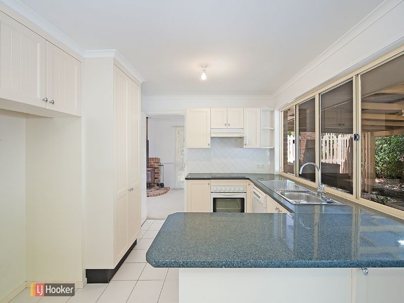 45 Eucumbene Drive, Petrie QLD 4502