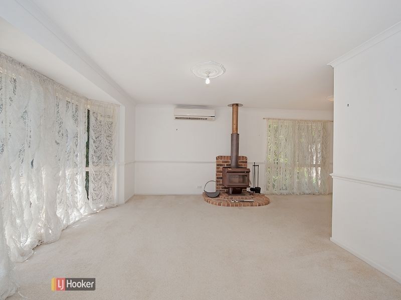45 Eucumbene Drive, Petrie QLD 4502