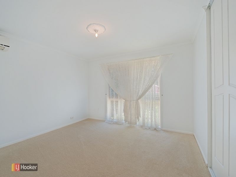 45 Eucumbene Drive, Petrie QLD 4502