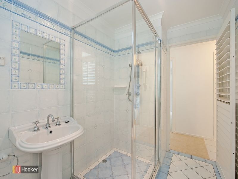 45 Eucumbene Drive, Petrie QLD 4502