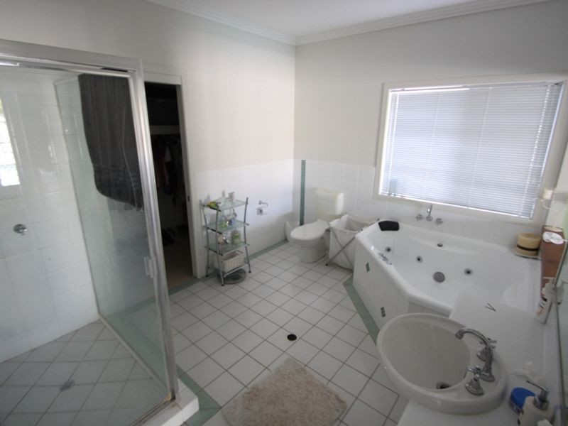 North Lakes QLD 4509