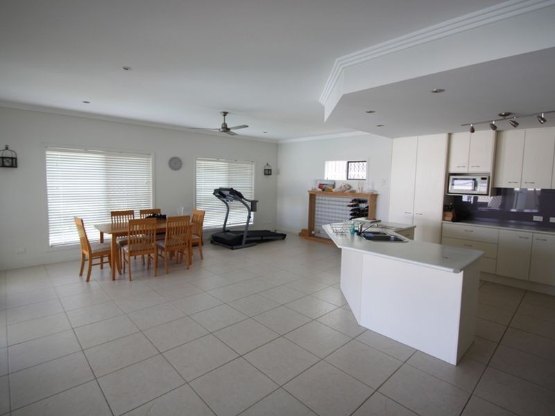 North Lakes QLD 4509