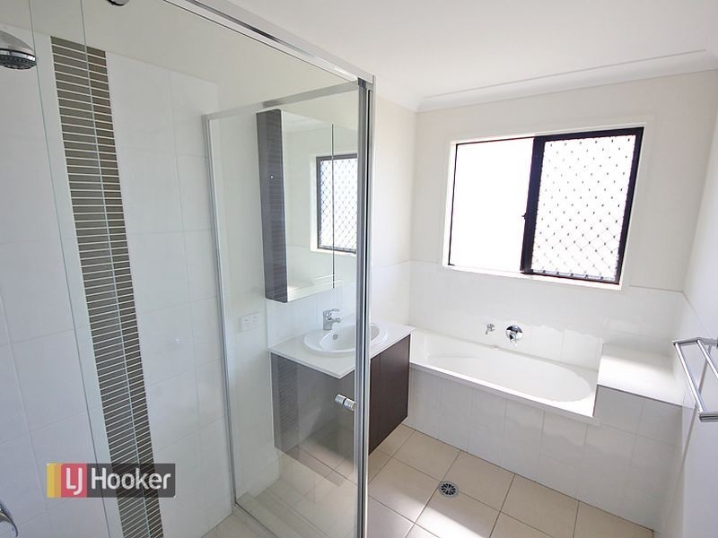 1 Elderflower Circuit, Griffin QLD 4503