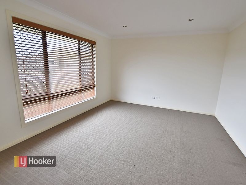 8 Gatsby Court, Kallangur QLD 4503