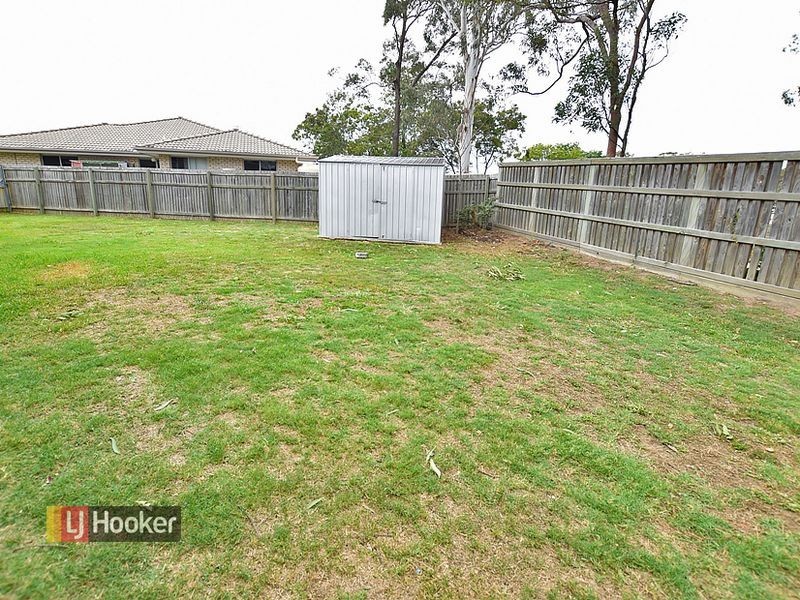 8 Gatsby Court, Kallangur QLD 4503