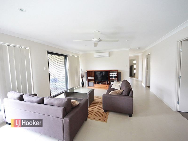 52 Duporth Crescent, Dakabin QLD 4503