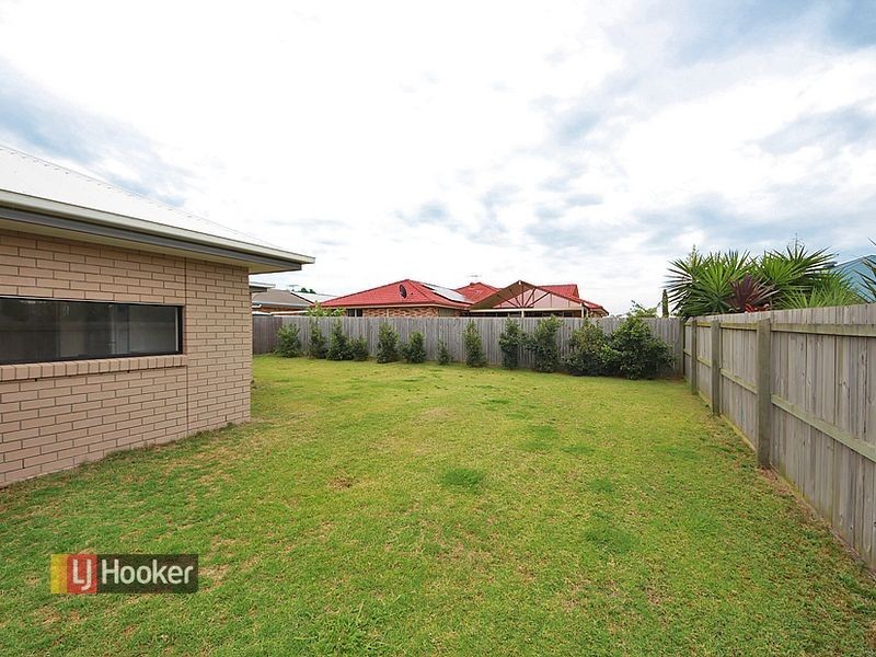 52 Duporth Crescent, Dakabin QLD 4503