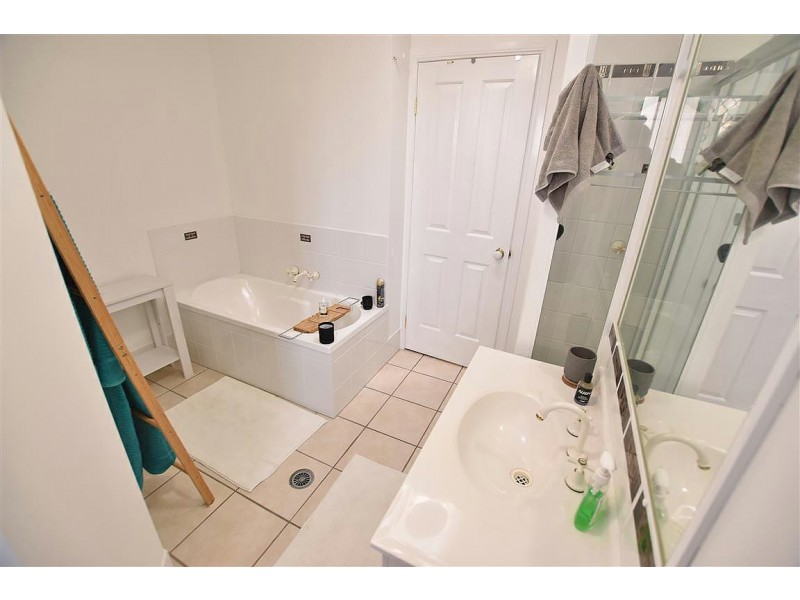 8/5 Mason Avenue, Kallangur QLD 4503
