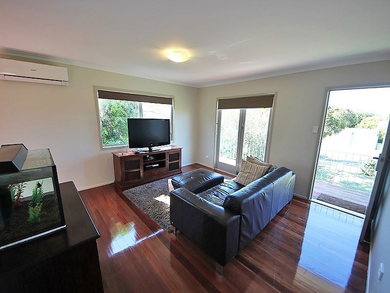 25 Sheehan Street, Kallangur QLD 4503