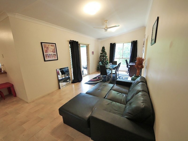 12 Wood Court, Kallangur QLD 4503