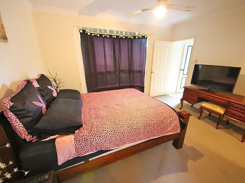 12 Wood Court, Kallangur QLD 4503