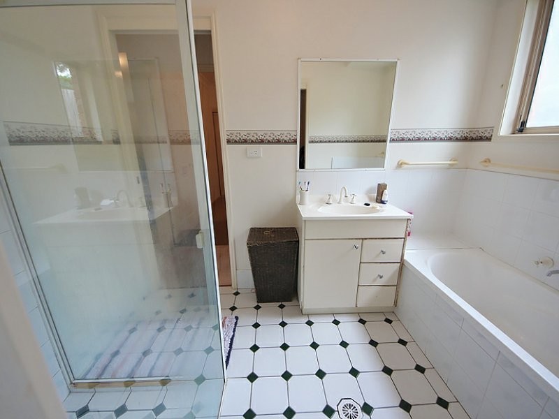 12 Wood Court, Kallangur QLD 4503