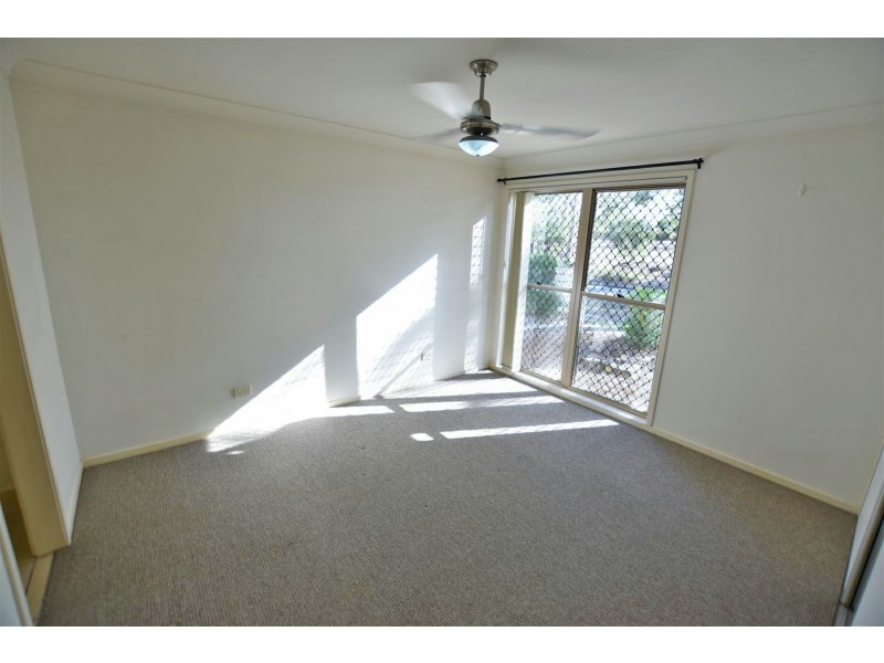 22 Pinnock Crescent, North Lakes QLD 4509