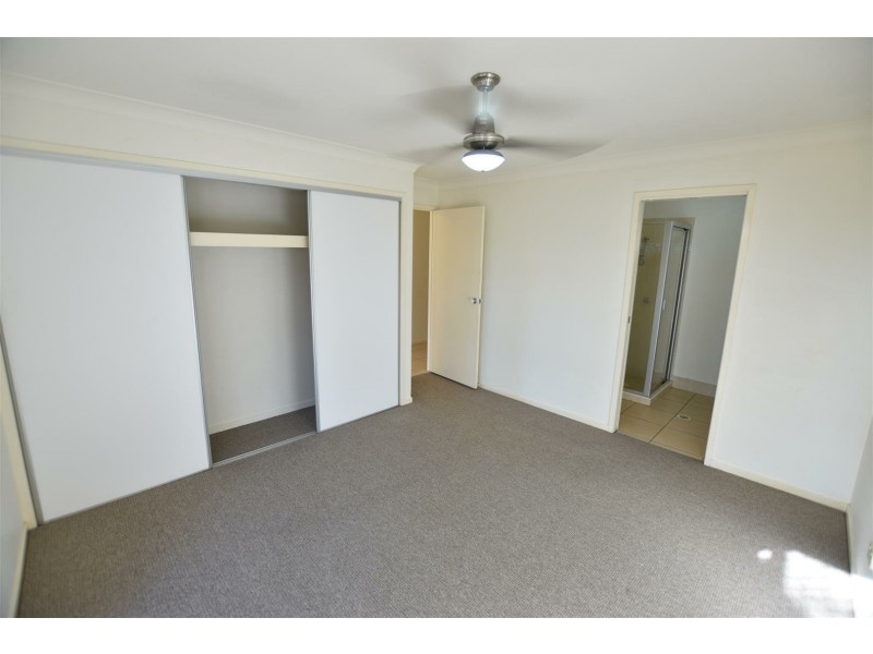 22 Pinnock Crescent, North Lakes QLD 4509