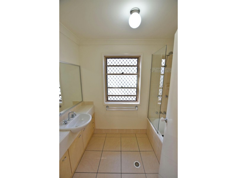 22 Pinnock Crescent, North Lakes QLD 4509