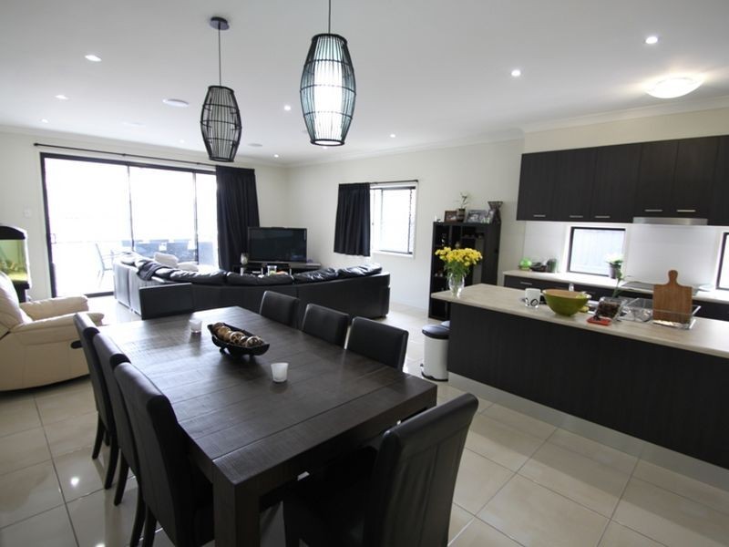 North Lakes QLD 4509