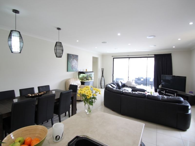 North Lakes QLD 4509
