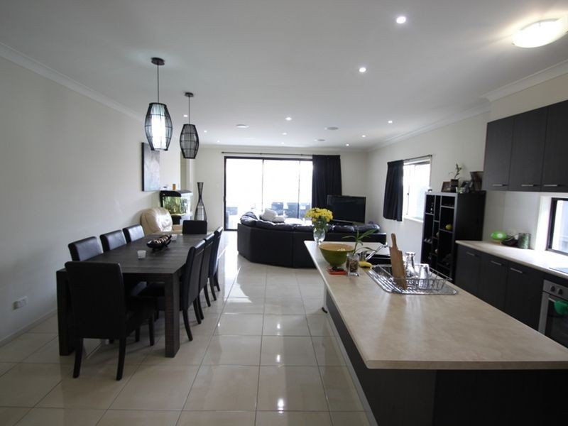 North Lakes QLD 4509