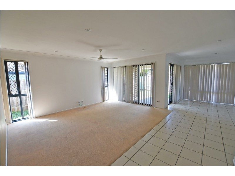 10 Diamond Avenue, Kallangur QLD 4503