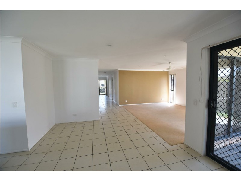 10 Diamond Avenue, Kallangur QLD 4503