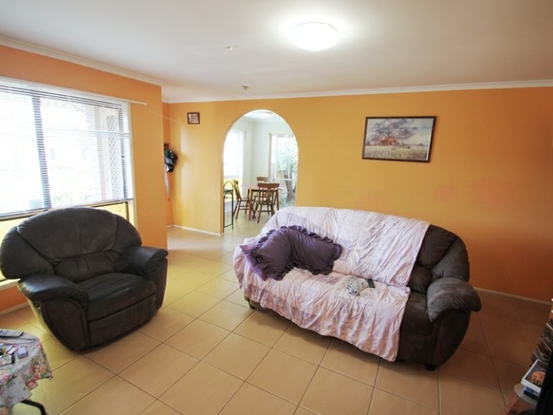 10 Andracia Street, Kallangur QLD 4503