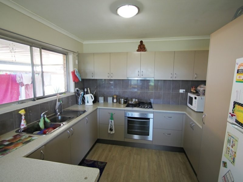 10 Andracia Street, Kallangur QLD 4503