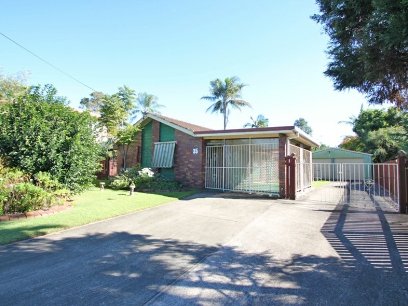 35 Paul Street, Kallangur QLD 4503