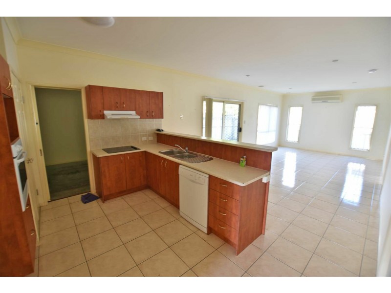 30 Heathcote Avenue, North Lakes QLD 4509