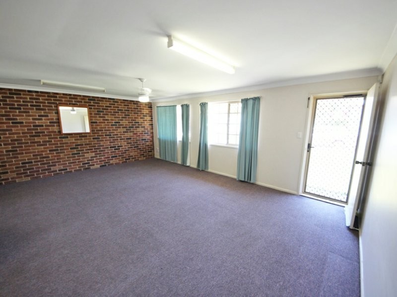 32 Donnegal Drive, Kallangur QLD 4503